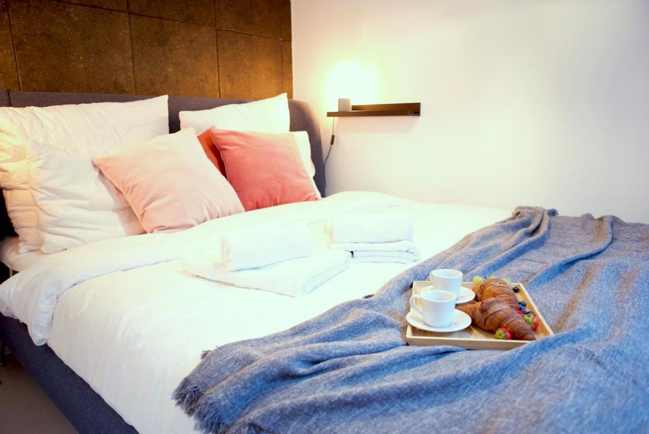 Cinema Apartment Kinowa Варшава Екстериор снимка