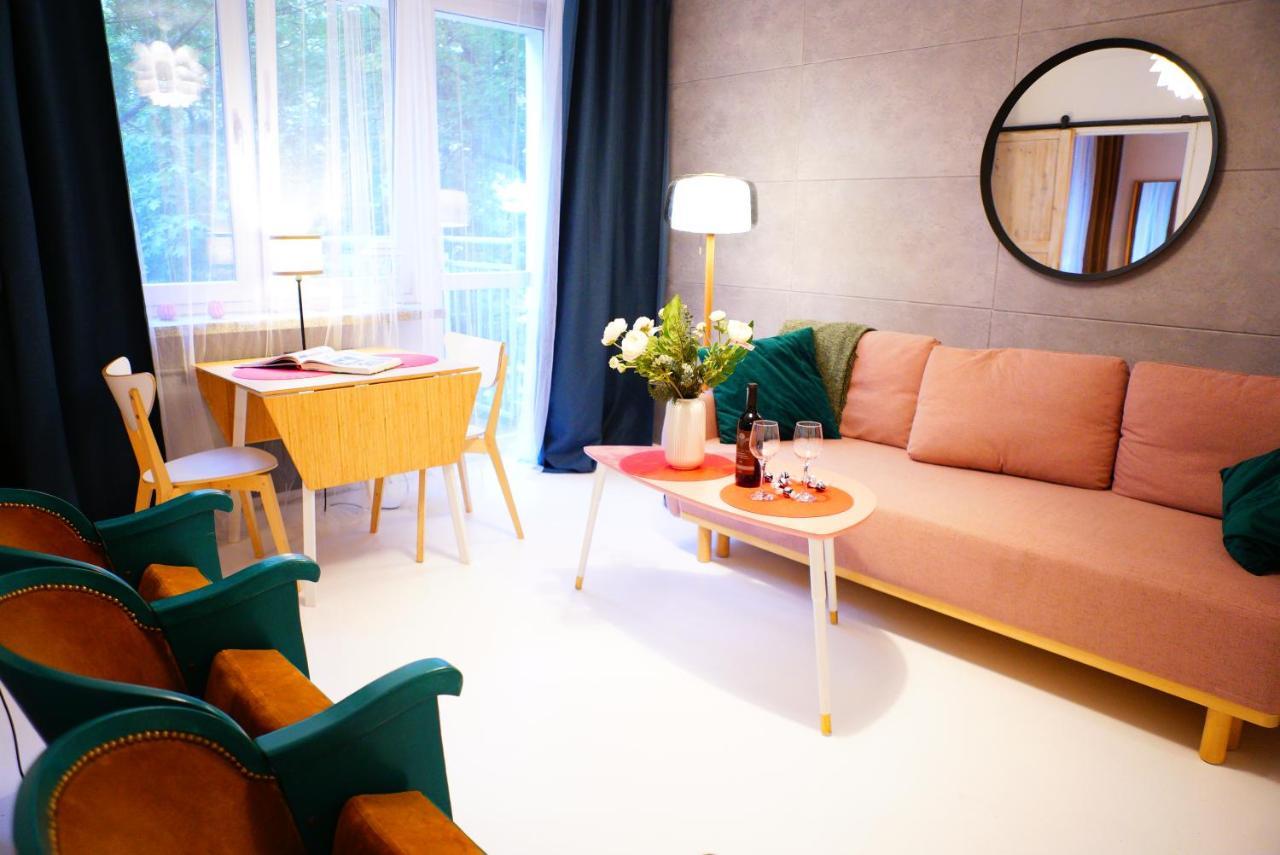 Cinema Apartment Kinowa Варшава Екстериор снимка